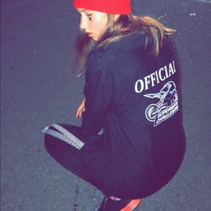 Meet your Posher, Mackinzee